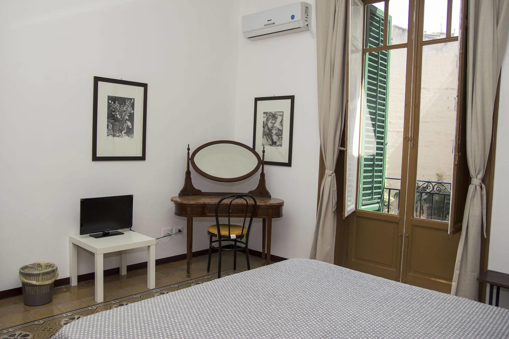 Bed and Breakfast Residenza Di Maggio Palermo Exteriér fotografie